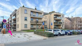 Dit moderne en lichtrijke huurappartement is gelegen in de Residentie Graaf van Loon, aan de Graaf van Loonstraat 28 bus 4 te Beringen...