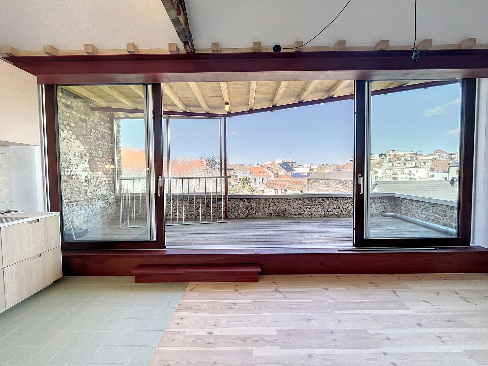 Duplexappartement met 3 slpks en terras te Gent - foto 3