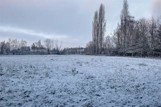 Idyllische paardenweide / bosgrond in Bonheiden - 5.956 m² Droomt u van rust, natuur en ruimte? In het groene en landelijke Bonheiden bieden wij deze...