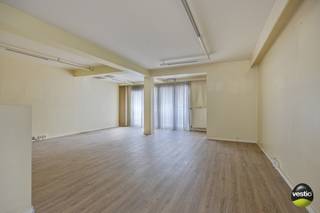 Deze kantoor-, handelsruimte van ca. 100 m² is gelegen in de Peter Benoitstraat. De Peter Benoitstraat bevindt zich in een rustige woonwijk binnen...