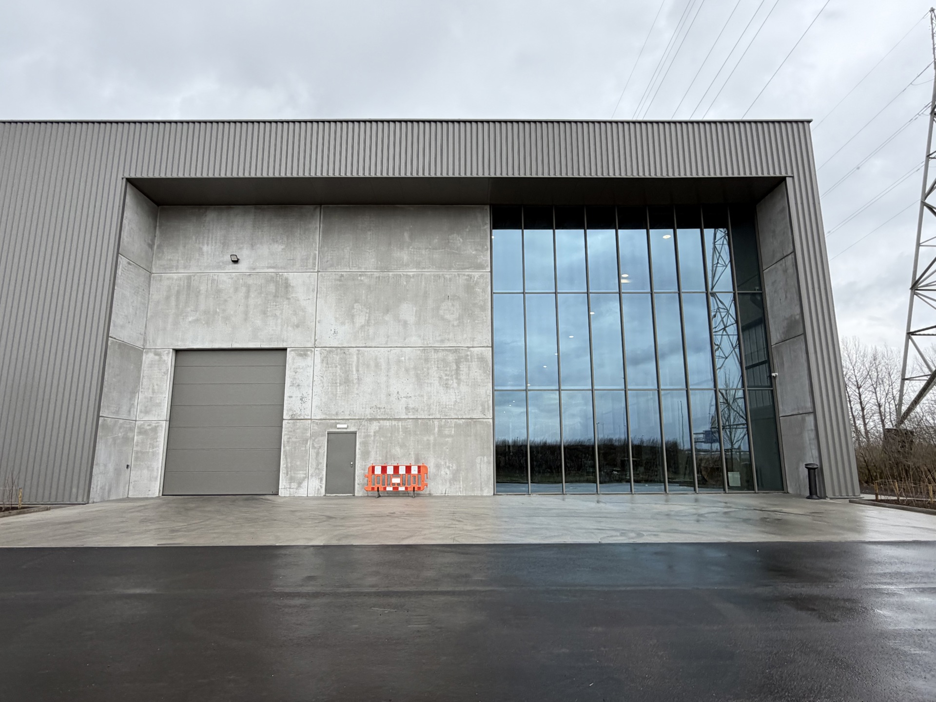 Kantoor 585m² te huur in Kallo - foto 1