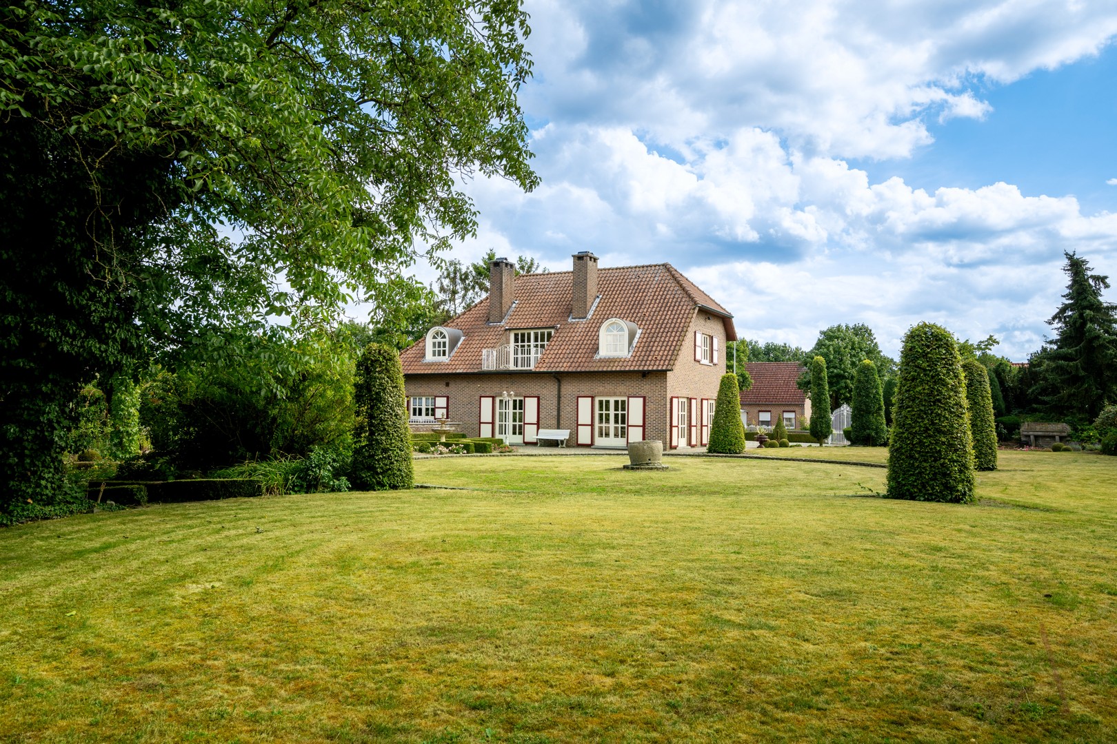 Riante karaktervolle villa met parktuin op ruim 1 hectare - foto 3