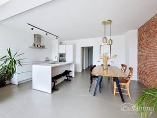 Ontdek dit stijlvolle appartement met twee slaapkamers, gelegen aan de Lange Lobroekstraat 167 in Antwerpen. Dankzij de uitstekende EPC-score A...