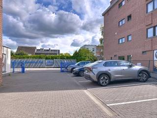 Commercial for rent in Aartselaar