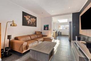 Deze gerenoveerde woning in Zeebrugge onderging in 2026 een volledige renovatie waarbij alles van A tot Z vernieuwd geweest is. De woning biedt...