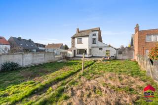 Ben je op zoek naar een projectgrond met potentieel voor sloop en heropbouw aan 6% btw en de creatie van 2 gesloten bebouwingen in een...