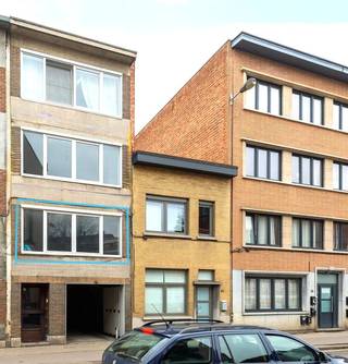 Droomt u van een modern appartement met een centrale ligging? Zoek niet verder! Dit recent gerenoveerde appartement biedt alles wat u nodig heeft...