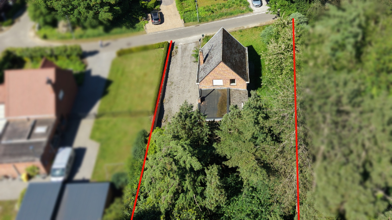 Woning van 155m² in open bebouwing op 10 are 30ca - foto 2