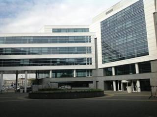 Professional modern office that can be classified flexible. The building contains a big warehouse, it is located close to the metro station "Delta".<br />Surface: 1.020 sqm.<br />• Parking available (1.300 €/place/year) <br />• Archive space is available (80 €/sqm/year)