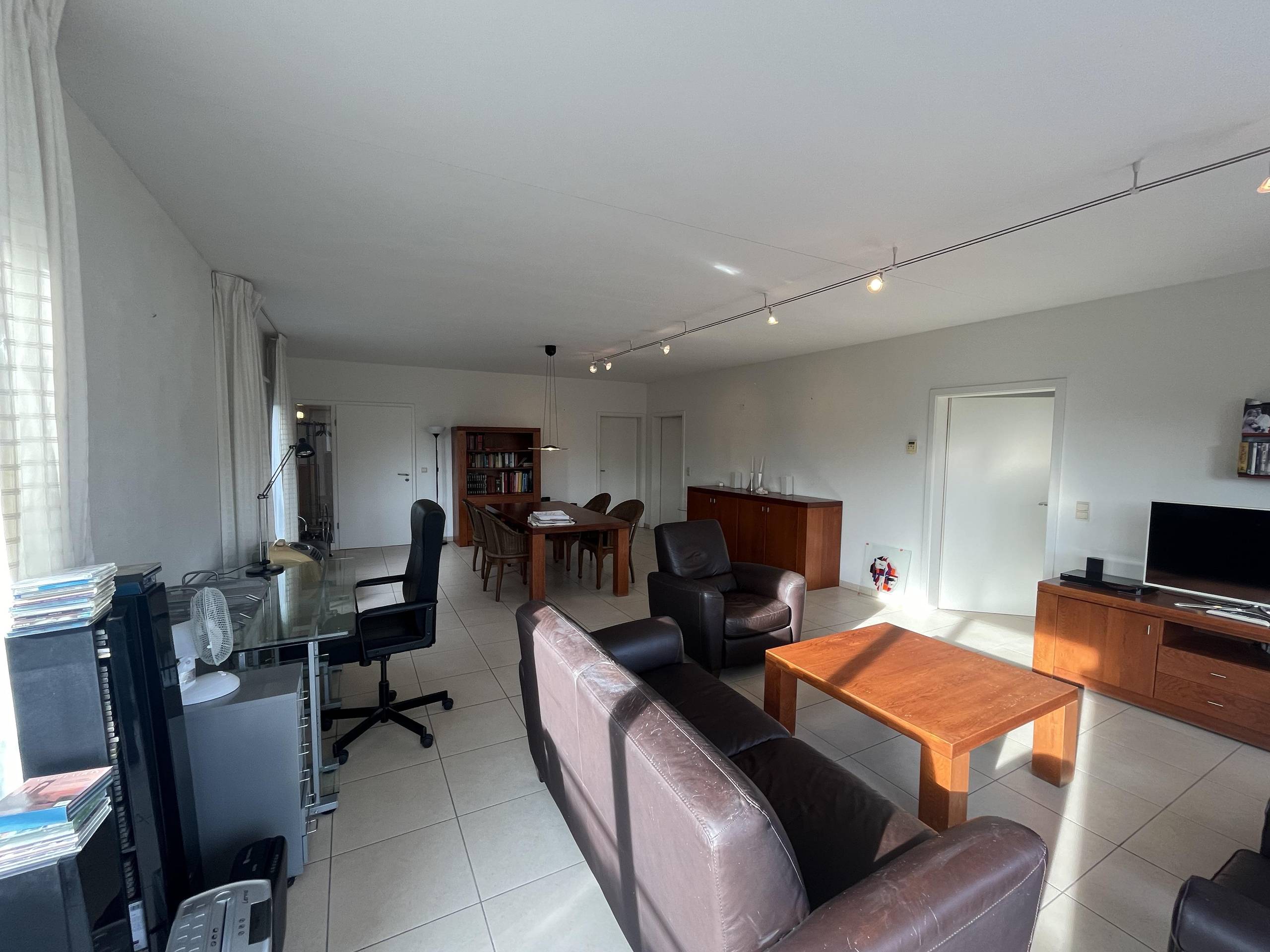 Ruime woning op rustige verkaveling in Wellen - foto 5