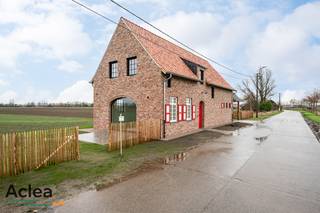 Op een zeer rustige locatie in het landelijke Watervliet, vinden we deze prachtige nieuwbouwwoning in authentieke landelijke stijl. Een...