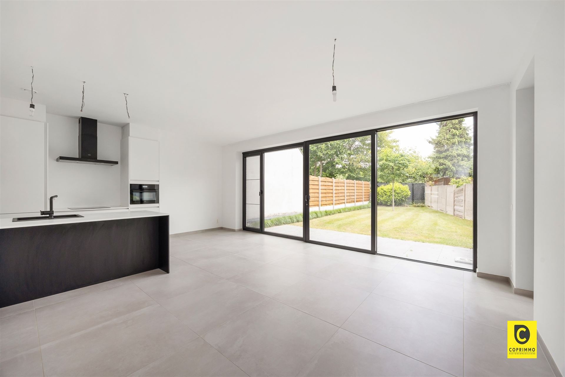 Luxueus 1 slpk app met terras en tuin + parking - foto 2