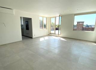 Fantastisch knap vernieuwd dakappartement in een gezinsvriendelijke buurt, in de nabijheid van scholen, winkels en het openbaar vervoer, maken dit...