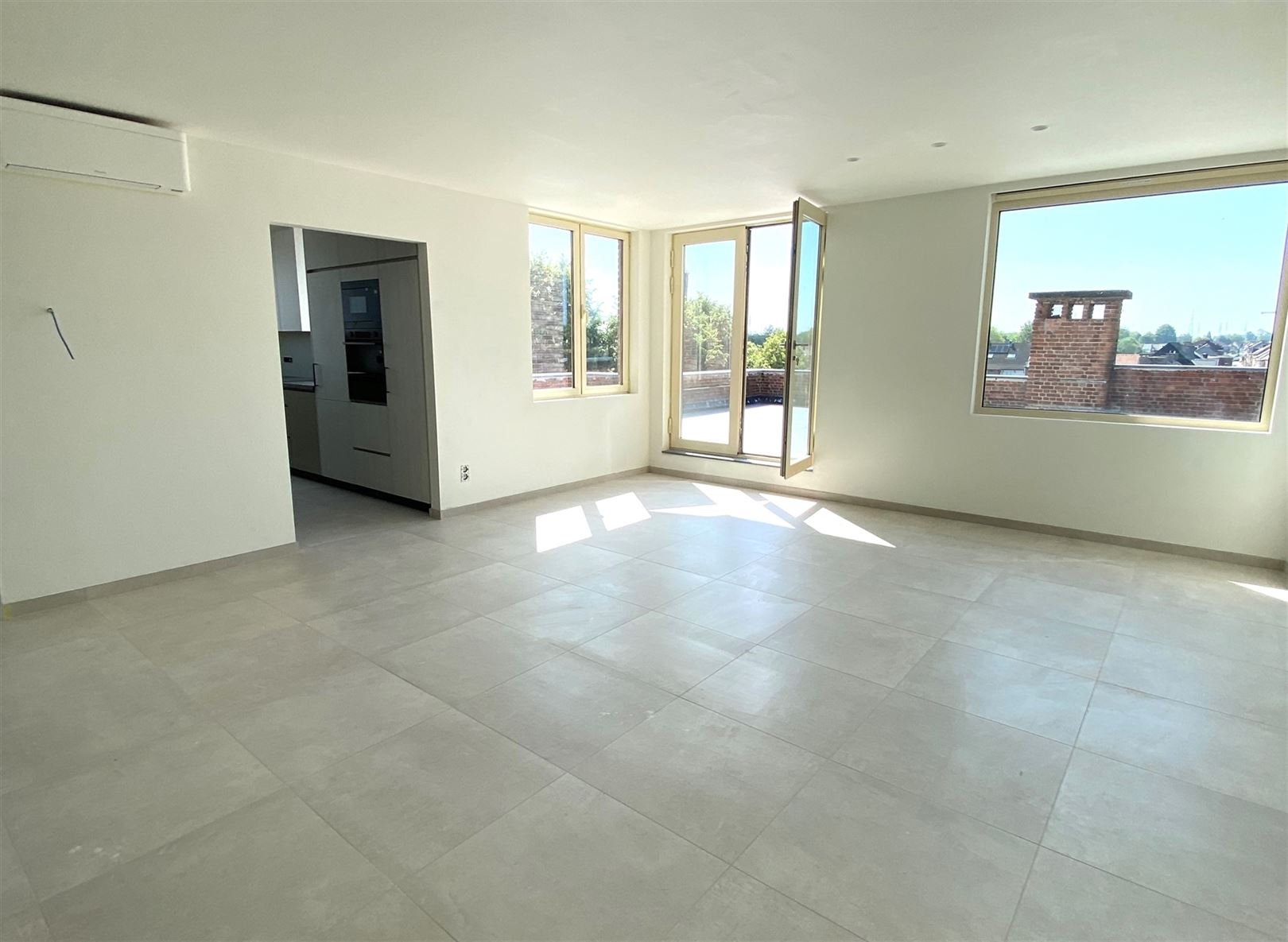 Dakappartement in nieuwstaat met groot terras - foto 3