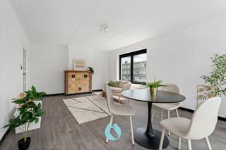 Dit appartement is gelegen in een rustige woonwijk van Wondelgem, op wandel- en fietsafstand van winkels, scholen, openbaar vervoer en een...