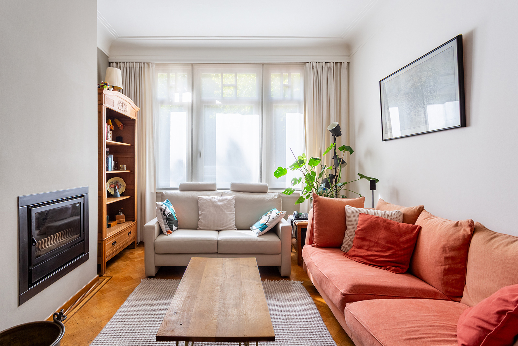 Karaktervol rijhuis met drie slaapkamers en ruime tuin - foto 4