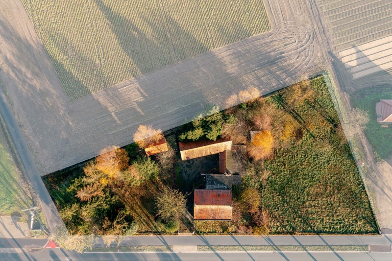 Te herbouwen of te slopen woning op ruim perceel in landelijke omgeving! - foto 2