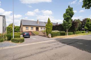 Info & Visit: 051 62 66 99 - Voor de beschrijving en de wettelijke informatieplicht (art.5.2.6 VCRO en Watertoets, EPC, EPC-nummer,…) verwijzen...