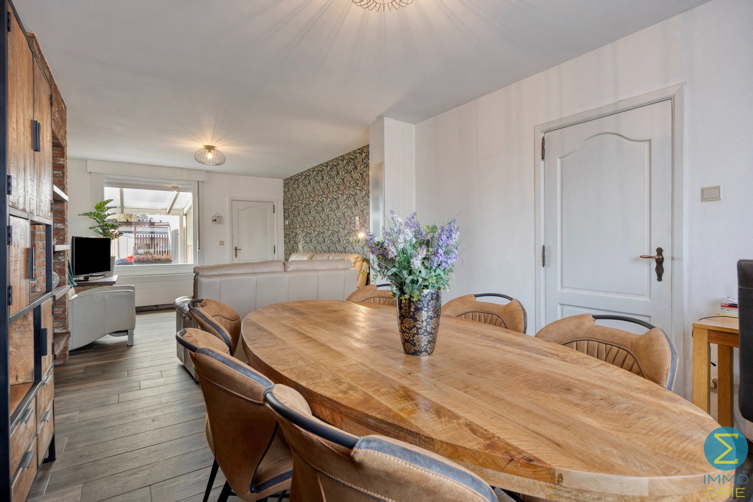 Goed onderhouden woning met toegang via de achterzijde - foto 3