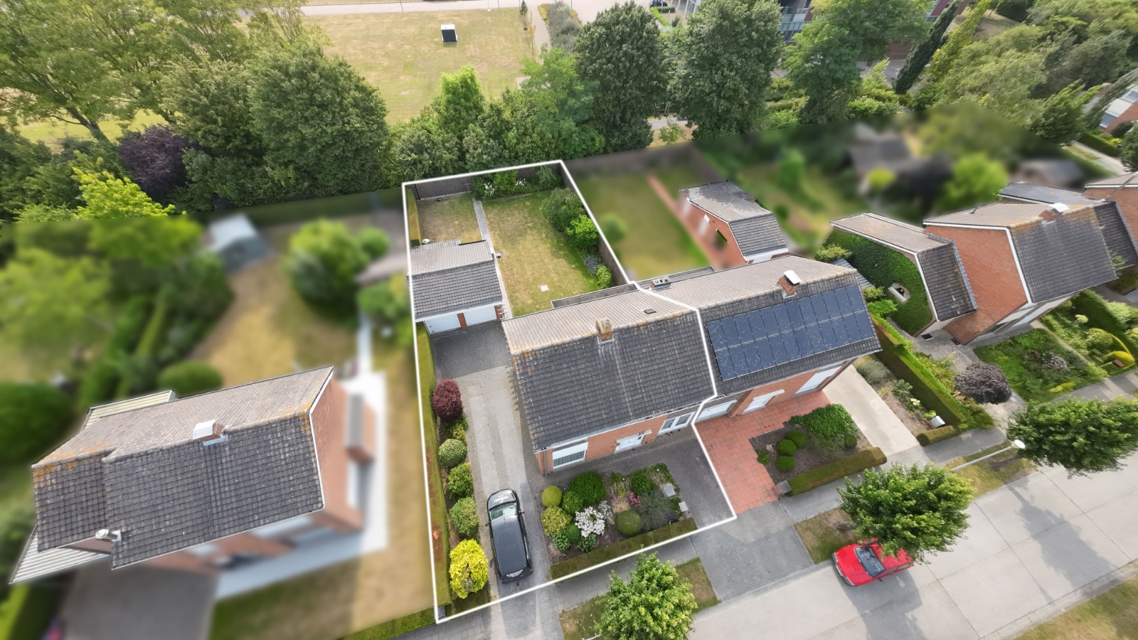 Instapklare halfopen gezinswoning met 5 slaapkamers, dubbele garage en verzorgde tuin - foto 4