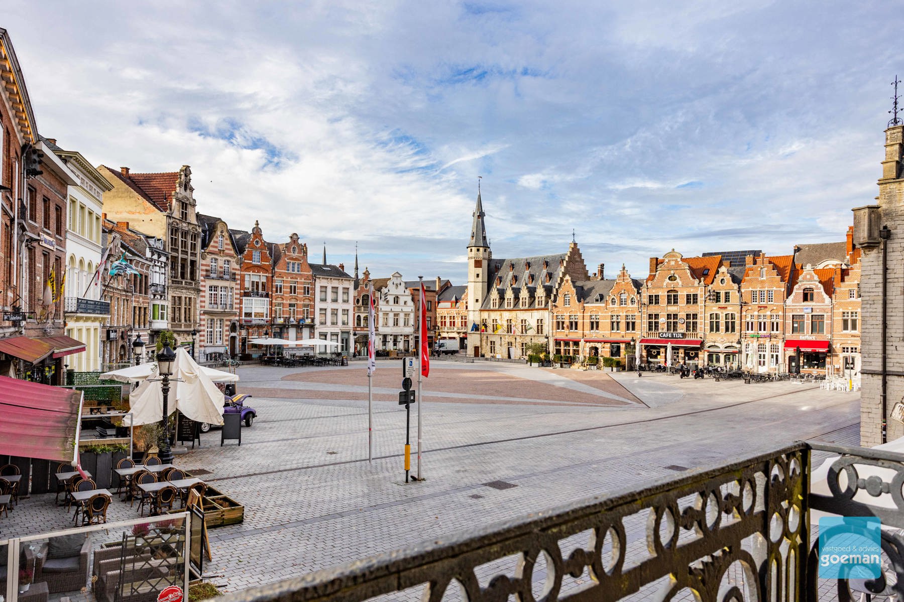 Uniek pand gelegen aan de Grote Markt van Dendermonde! - foto 3