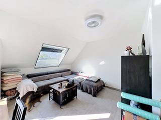 Nabij het centrum van Ninove bevindt zich dit instapklare en energiezuinige appartement met een bewoonbare oppervlakte van 107 m². Het gebouw...