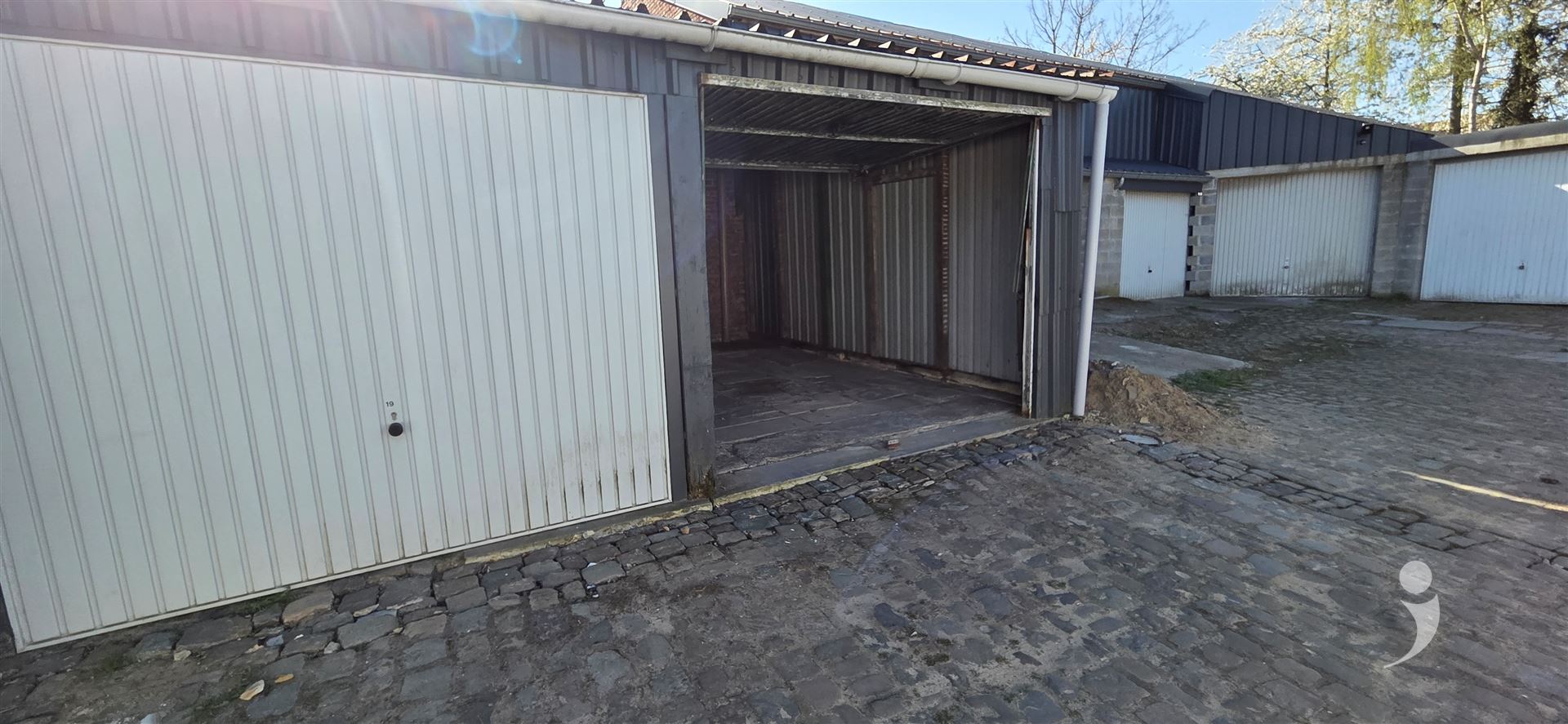 garagebox - foto 1
