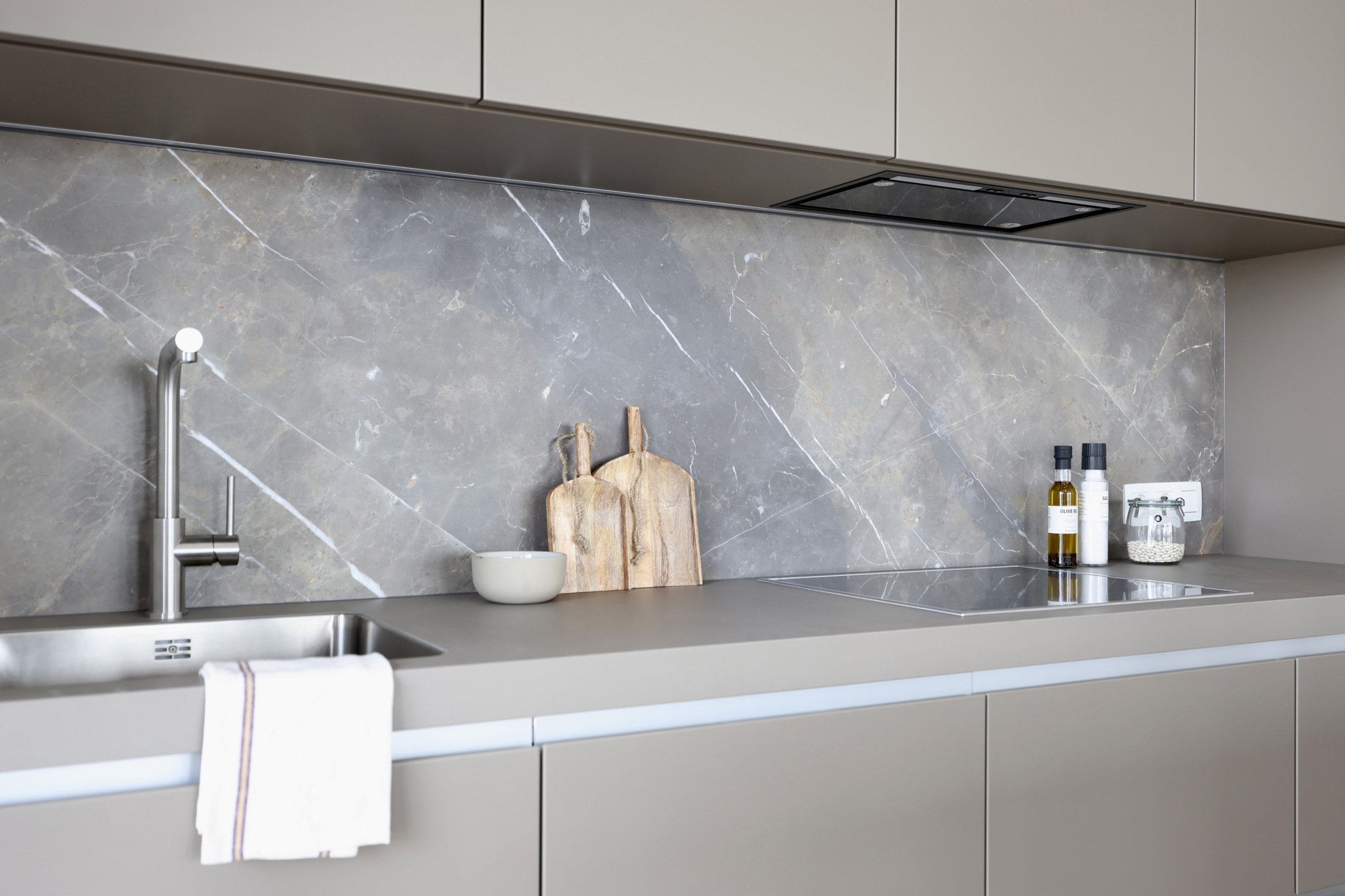 ANTWERPEN-ZUID - Frontaal Scheldezicht op Nieuw Zuid  - foto 4