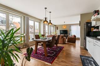 Dit groot, instapklaar appartement is gelegen op de eerste verdieping van een klein blokje in het centrum van Putte. Winkels, openbaar vervoer...