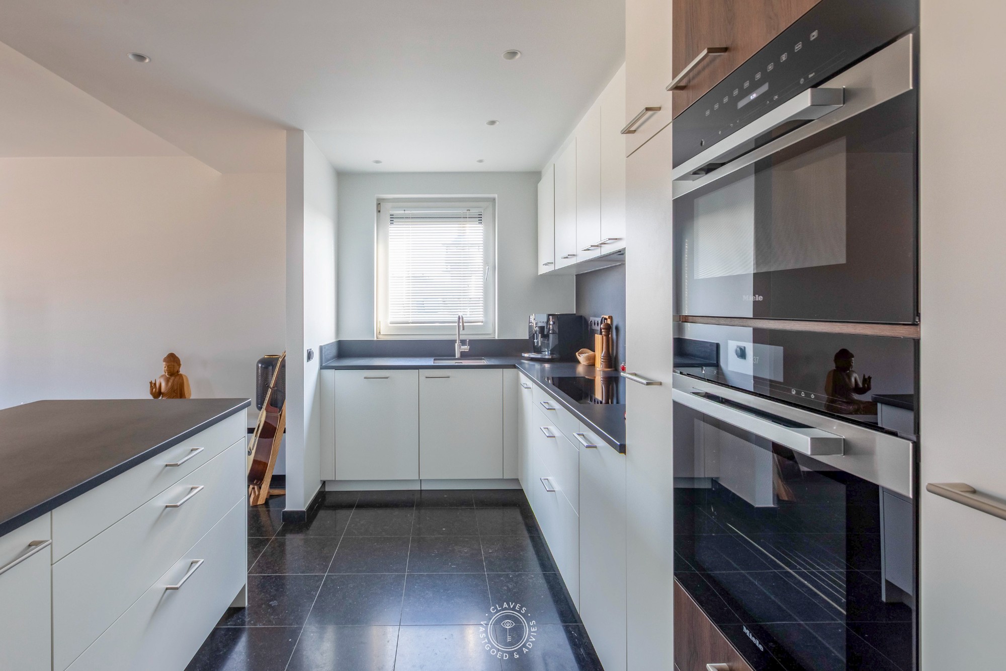 High-end  afgewerkt appartement met twee slaapkamers - en de optie om een ondergrondse staanplaats mee aan te kopen - foto 4