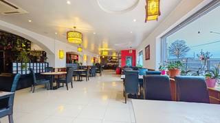 Immeuble mixte à fort potentiel Horeca & habitation Excellente visibilitéTrevi La Propriété vous propose cet immeuble à usage mixte offrant de...