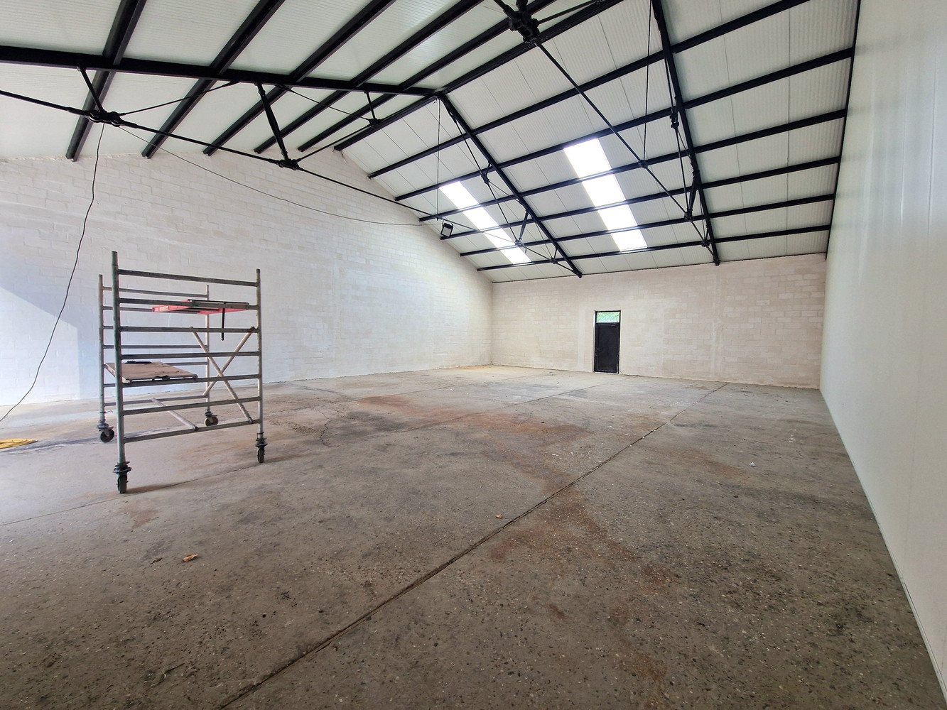 Ruime Woning 3 Slpk + Magazijn / KMO Werkplaats 263m² te Booischot - foto 2