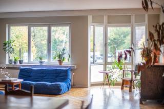 Living on the Augustijnslei means enjoying a part of Brasschaat where life moves in harmony with greenery. Right across from AZ Klina and only...