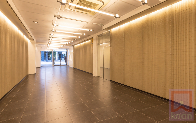 Exclusief opbrengst-/woonpand met handelspand en luxe duplex in hartje Herentals! - foto 3