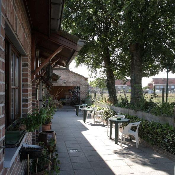 handelspand en vrij café 'Hotel Elckerlyck' met 6 kamers - foto 5