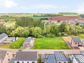 Mooi bouwperceel van 495m² landelijk gelegen in de nabijheid van het centrum van Heers en Mechelen-Bovelingen.Het perceel is rustig gelegen in de...