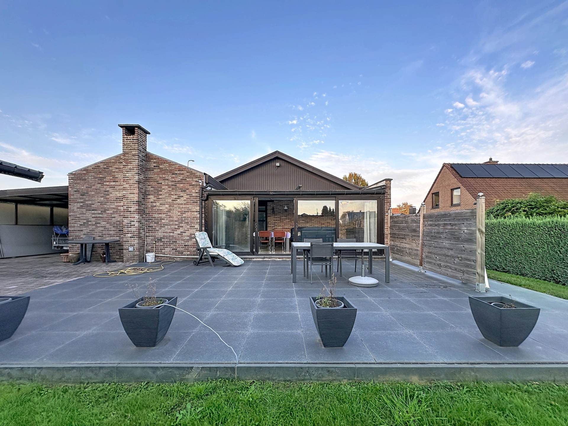 Te moderniseren bungalow op topligging - foto 3