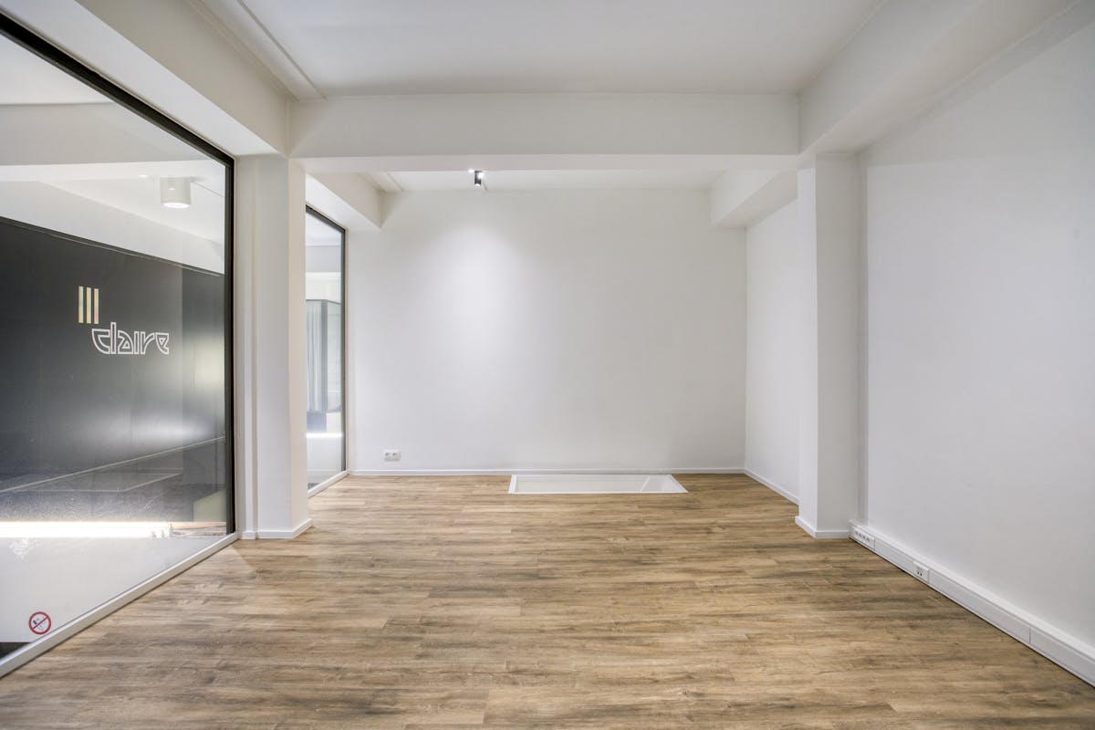 Handelspand van ca.54m² te huur in centrum Roeselare - foto 2