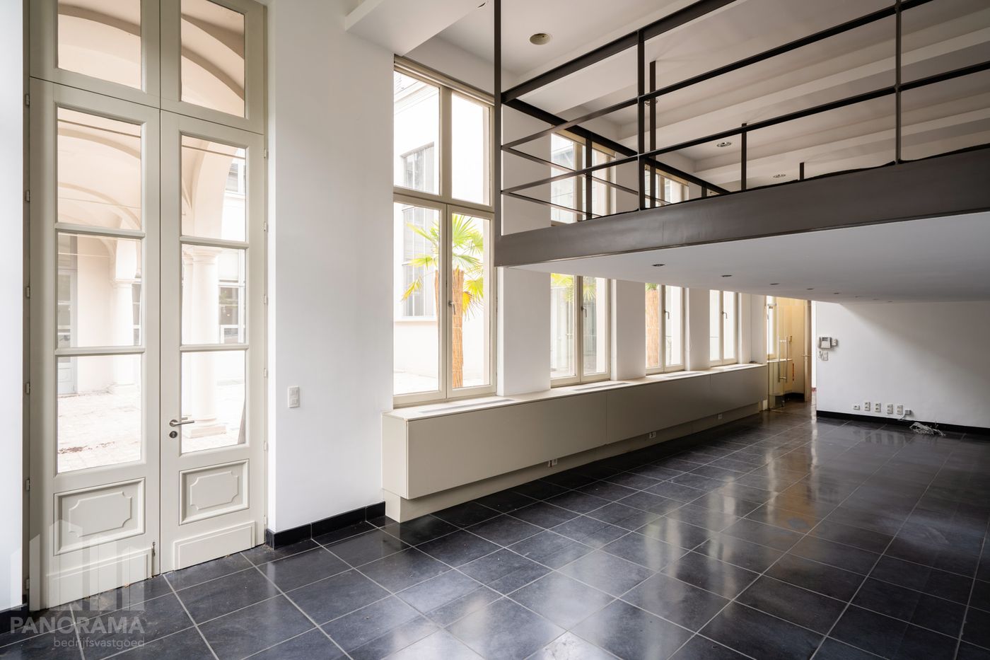 Karaktervolle kantoorruimte van 231 m² in hartje Antwerpen - foto 4
