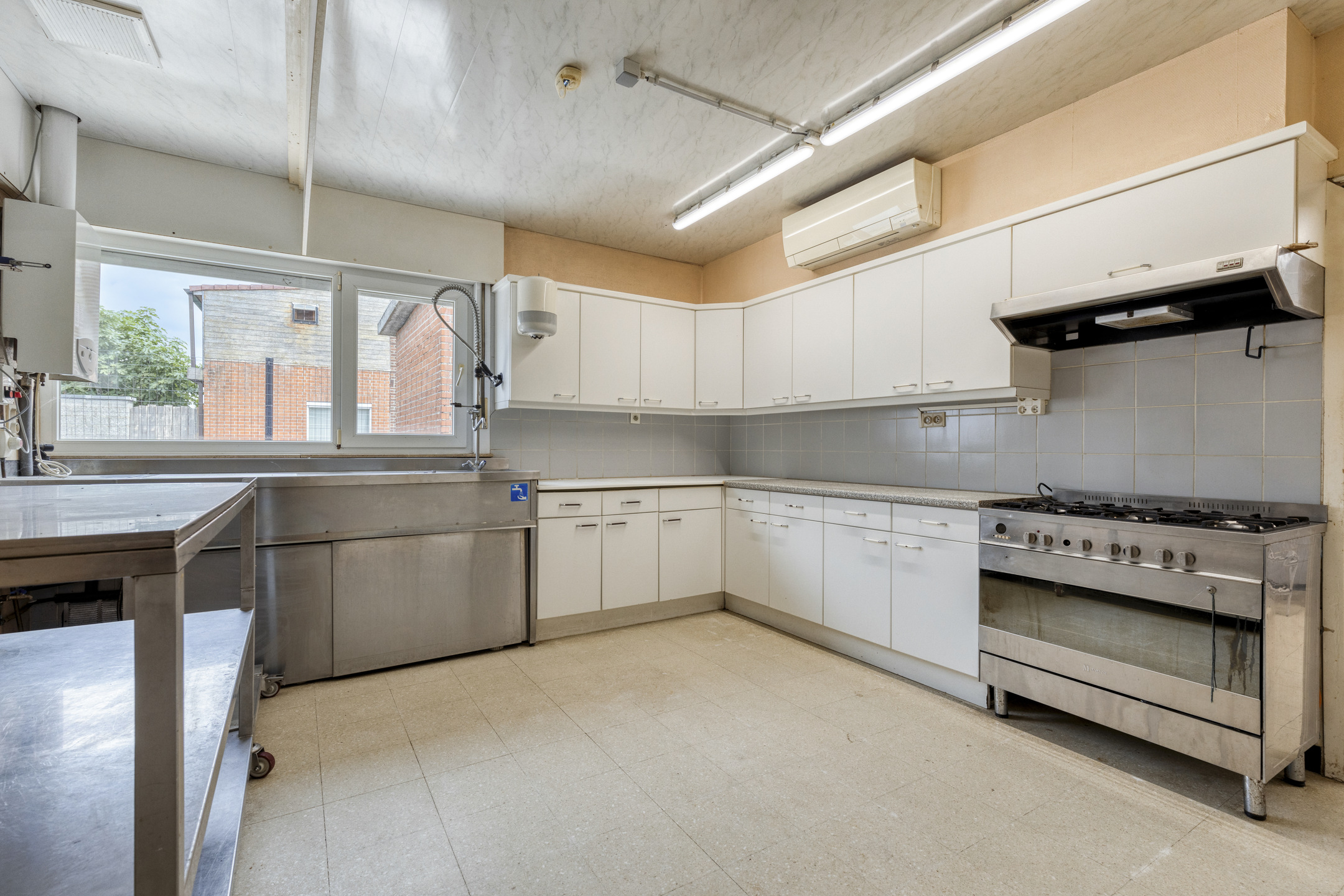 Commercial à vendre à Waregem avec 2 chambres - photo 3