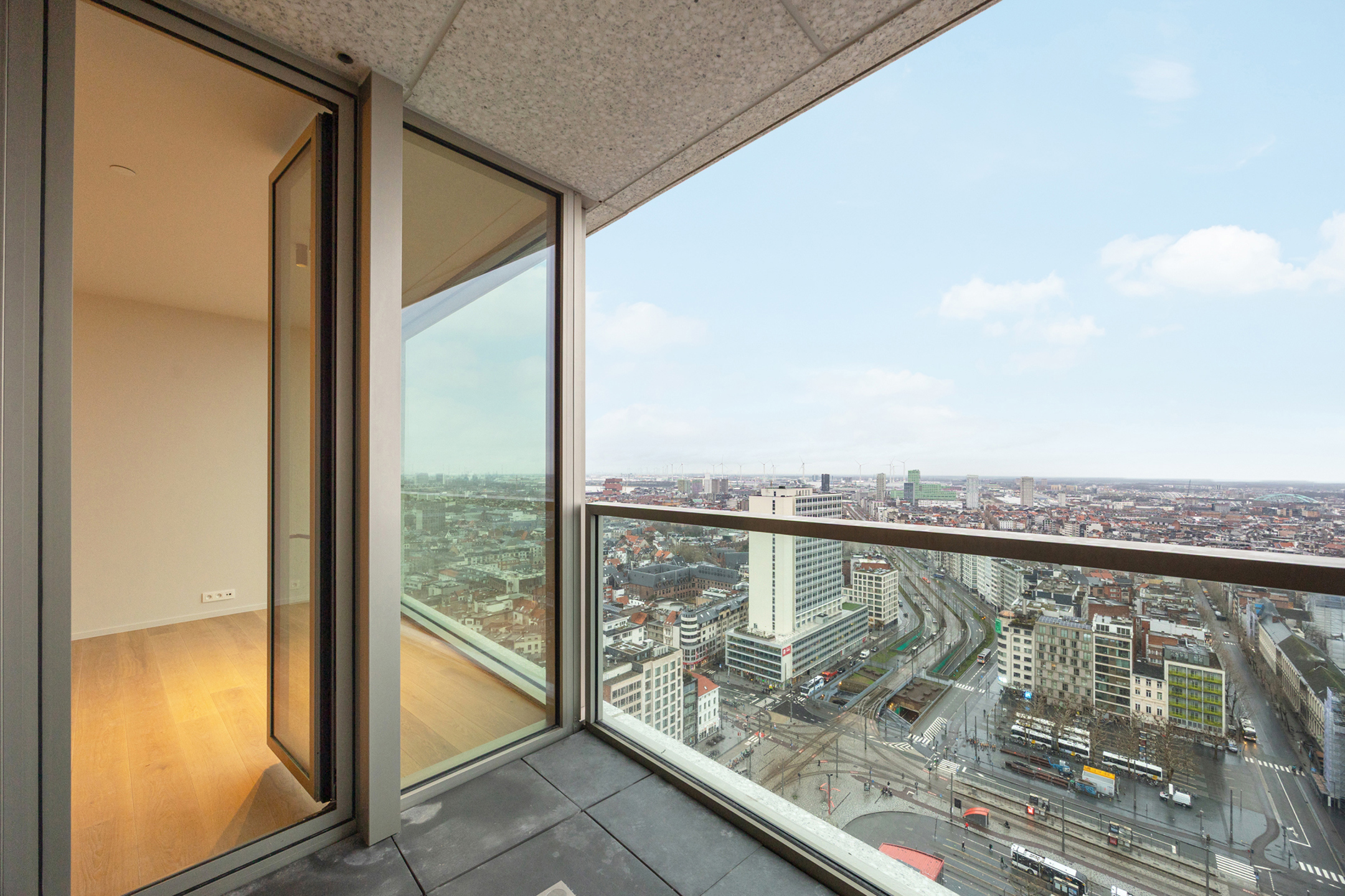 ANTWERPEN - Antwerp Tower  - foto 4