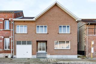Voor meer info en foto’s, surf naar www.swevers.be – deze halfopen bebouwing in de Cartuyvelstraat 31 te Heers biedt een stevige basis voor wie...