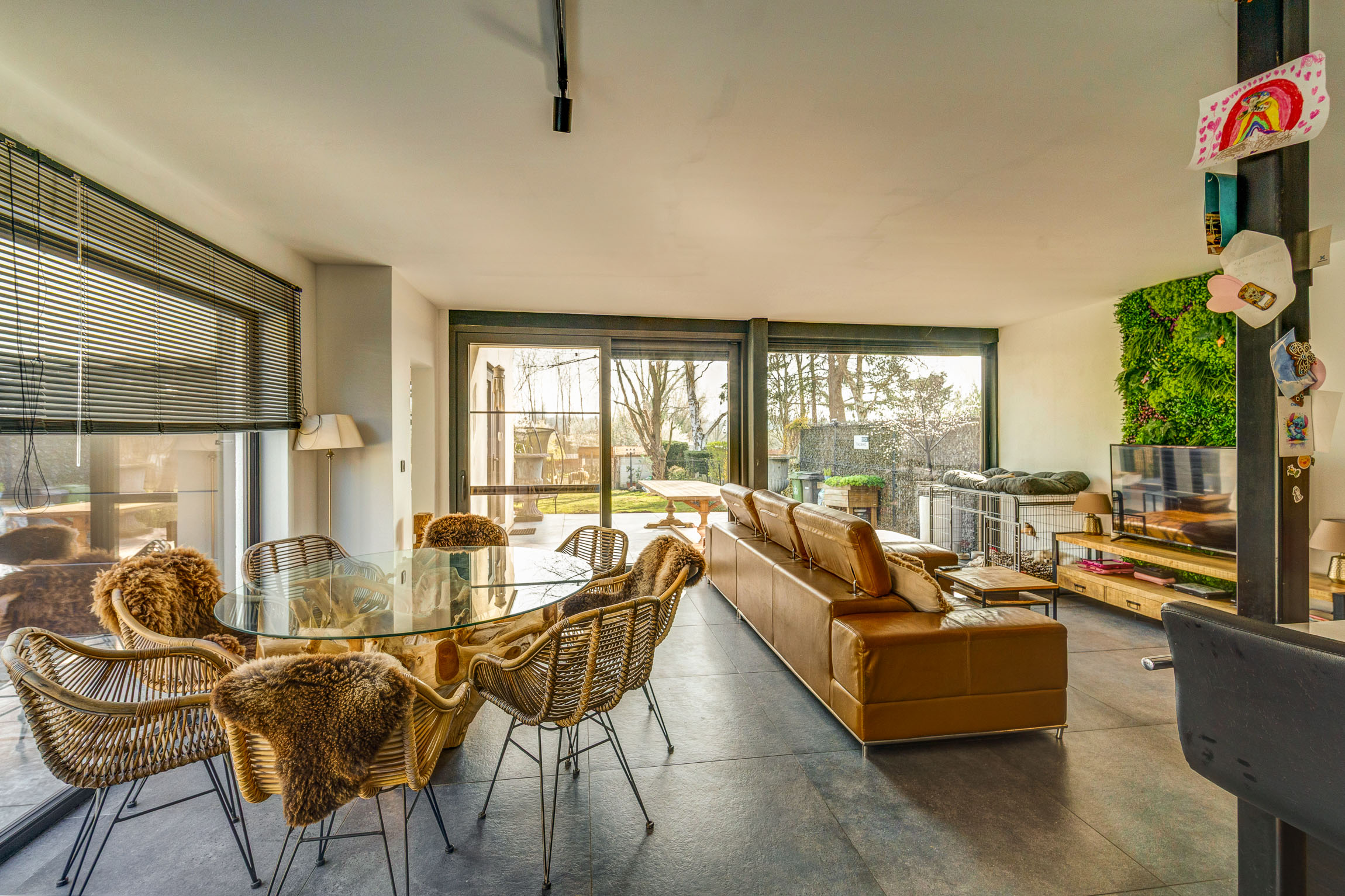 Ruime woning met garage, groot terras en drie SLPK in Ranst - foto 3