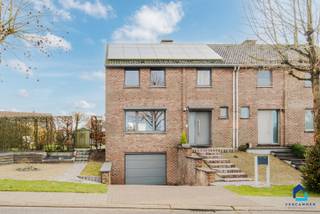 INSTAPKLARE, GEMODERNISEERDE WONING (HOB) MET 3 SLAAPKAMERS OP 5A11CA NABIJ HET STADSCENTRUM VAN TONGERENIn Koninksem (Tongeren) op het nummer 4 in...