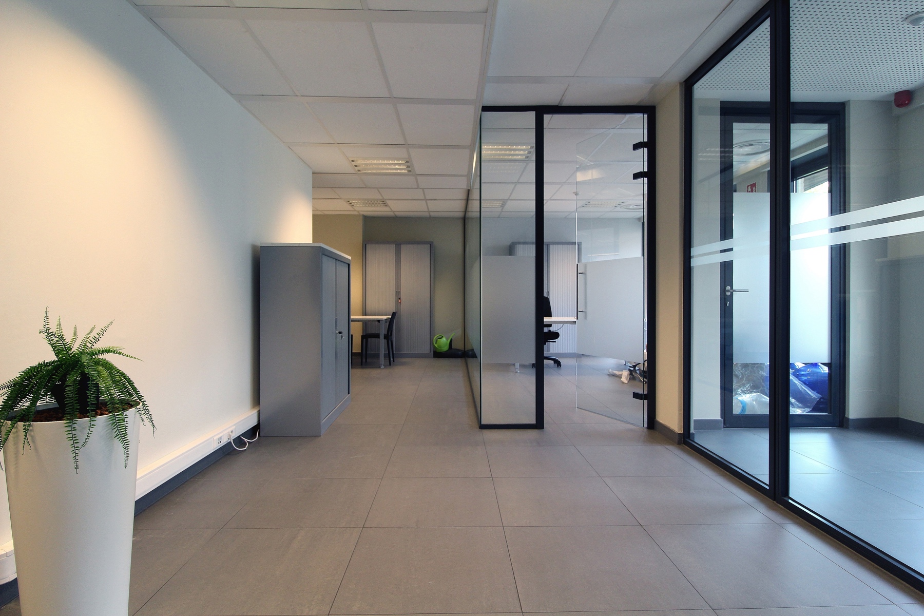 Uitstekende, centraal, gelegen kantoorruimte te Wetteren - foto 5