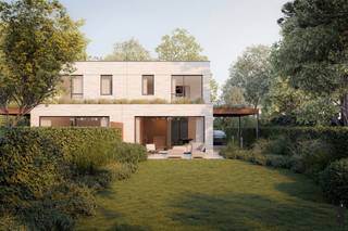 <strong>Nieuwbouwproject met halfopen woningen, 4 slpk en 2 badk!</strong><br /><br /><strong>In een rustige, doodlopende zijstraat van het bruisende centrum van Brasschaat wordt deze stijlvolle nieuwbouwwoning op nummer 19 gerealiseerd: een halfopen bebouwing met vier slaapkamers, twee badkamers, een bureau én een uitzonderlijk diepe, zuid gerichte tuin van meer dan 70 meter.</strong><br /><br /><strong>Deze woning maakt deel uit van een exclusief woonproject van vier unieke woningen, ontworpen door het gerenommeerde DBX architects. Elke woning werd doordacht gecreëerd met oog voor woonkwaliteit, esthetiek en duurzame bouwtechnieken.</strong><br /><br /><strong>Reeds 50% van de woningen verkocht: laatste twee woningen nu beschikbaar!</strong><br /><br /><strong>De gelijkvloerse verdieping is voorzien van:</strong><br />- Een inkomhal met gastentoilet en trap naar de verdieping;<br />- Een bureau (ca. 11 m²) aan de voorzijde van de woning, perfect als thuiswerkplek of speelkamer;<br />- Een bijkeuken/berging (ca. 8 m²);<br />- Een ruime open keuken met eiland, en eetkamer (5,50 m breed), centraal in de woning gelegen en in directe verbinding met de woonkamer;<br />- Een woonkamer aan de tuinzijde (ca. 47 m²) met grote raampartijen die overvloeien naar het zonneterras;<br />- Een zuidgericht terras en aansluitend een tuin van ruim 70 meter diep;<br />- Een houten carport en private oprit;<br /><br /><strong>De eerste verdieping is voorzien van:</strong><br />- Een centrale nachthal die toegang biedt tot alle slaapkamers en badkamers, alsook apart toilet op de nachthal;<br />- Een eerste slaapkamer (ca. 11 m²) met zicht op de tuin, en aansluitende eerste badkamer (ca. 8 m²) met ligbad, douche en dubbele lavabo;<br />- Een tweede en derde slaapkamer (beiden ca. 9 m²);<br />- Een vierde slaapkamer (ca. 8 m²);<br />- Een douchekamer (ca. 3 m²) met inloopdouche en dubbele lavabo;<br />- Een praktische technische berging/wasruimte (ca. 3 m²) voorzien van aansluitingen voor wasmachine en droogkast.<br /><br /><strong>Algemeen:<br /></strong>- Budget voor de keuken € 15.000,- en sanitair € 10.000,- (excl. BTW)<br />- Energie neutrale woningen (E0) voorzien van vloerwarming in combinatie met een warmtepomp en zonnepanelen. De warmtepomp kan in de zomer ook koelen.<br />- Heldere superisolerende dubbele beglazing, schrijnwerk met thermisch onderbroken aluminium profielen<br />- Verluchtingsysteem volgens de EPB-wetgeving<br /><br /><strong>Deze woning biedt het beste van twee werelden: een rustige, residentiële ligging vlak bij het centrum van Brasschaat én een hedendaags wooncomfort met oog voor kwaliteit. De royale perceeldiepte maakt van de tuin een echte buitenkamer: ideaal voor gezinnen met kinderen, tuinliefhebbers of mensen die op zoek zijn naar rust en privacy.</strong><br /><br /><strong>Met vier slaapkamers, een bureau, twee badkamers én een grote leefruimte met veel lichtinval is deze woning ontworpen voor toekomstgericht wonen. Dankzij de duurzame bouwtechnieken en de doordachte indeling is dit niet alleen een warme thuis, maar ook een slimme investering op lange termijn.</strong><br /><br /><strong>Gelegen op wandelafstand van het Park van Brasschaat, kwaliteitsvolle handelszaken, scholen en openbaar vervoer. De woning biedt vlotte verbindingen naar de snelweg en omliggende gemeenten.</strong>