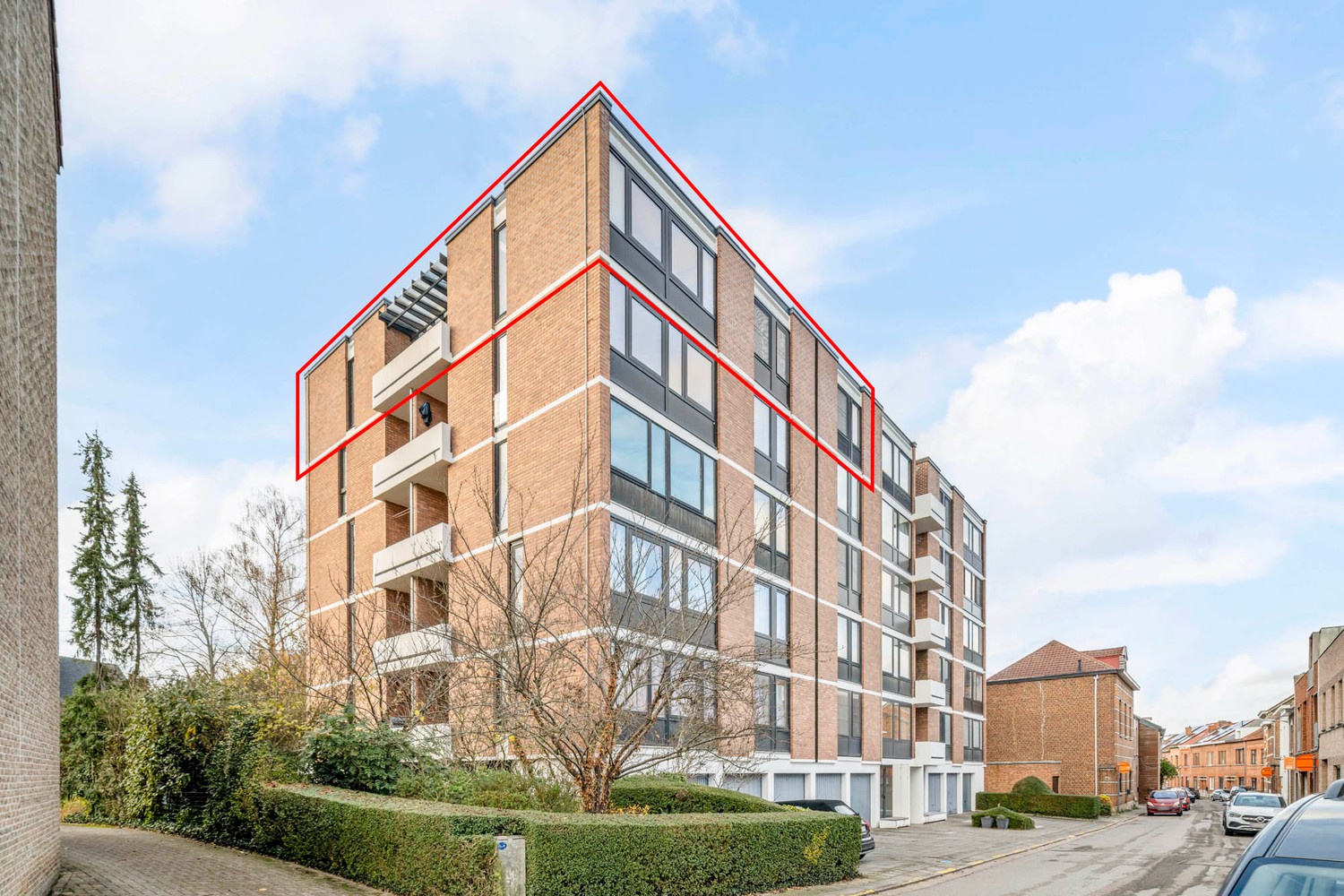 Ruime penthouse(148m²) met 4 slaapkamers, 2 badkamers, een terras, een garagebox en twee kelders te Heverlee! - foto 1