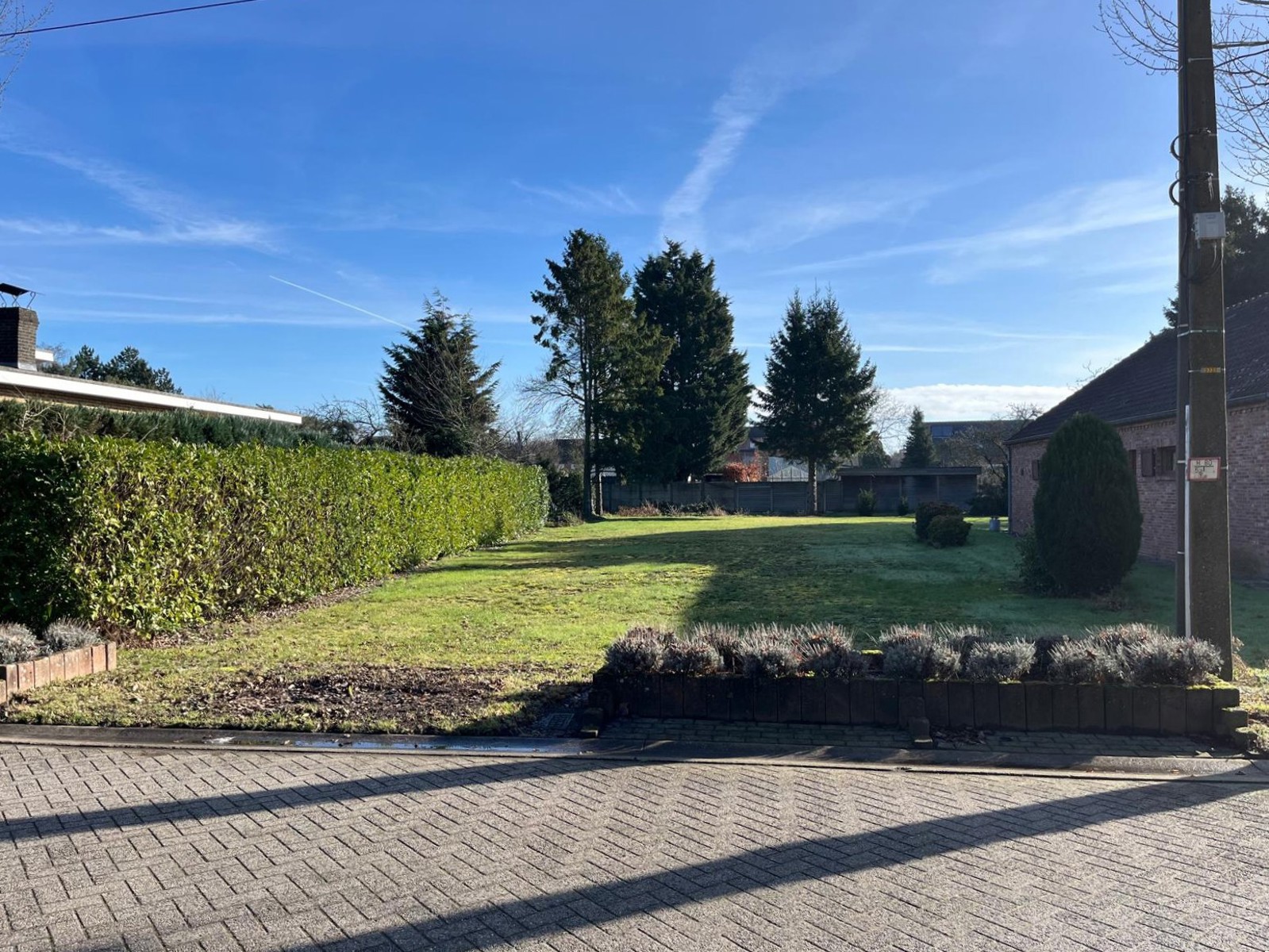 Bouwgrond voor OB (881m²) in rustige straat vlakbij centrum - foto 2