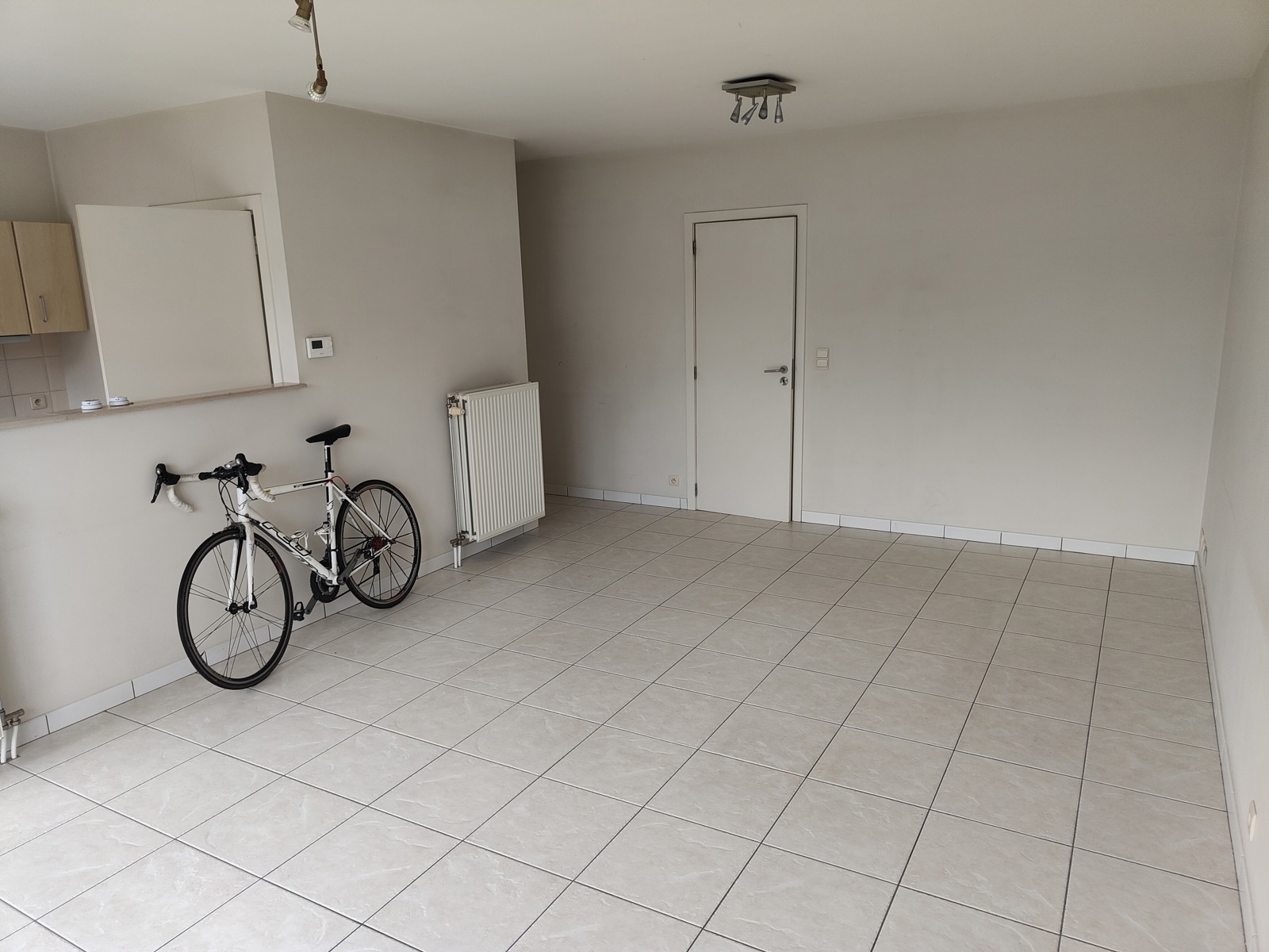 Gelijkvloers appartement met 2 kamers en tuintje - foto 4