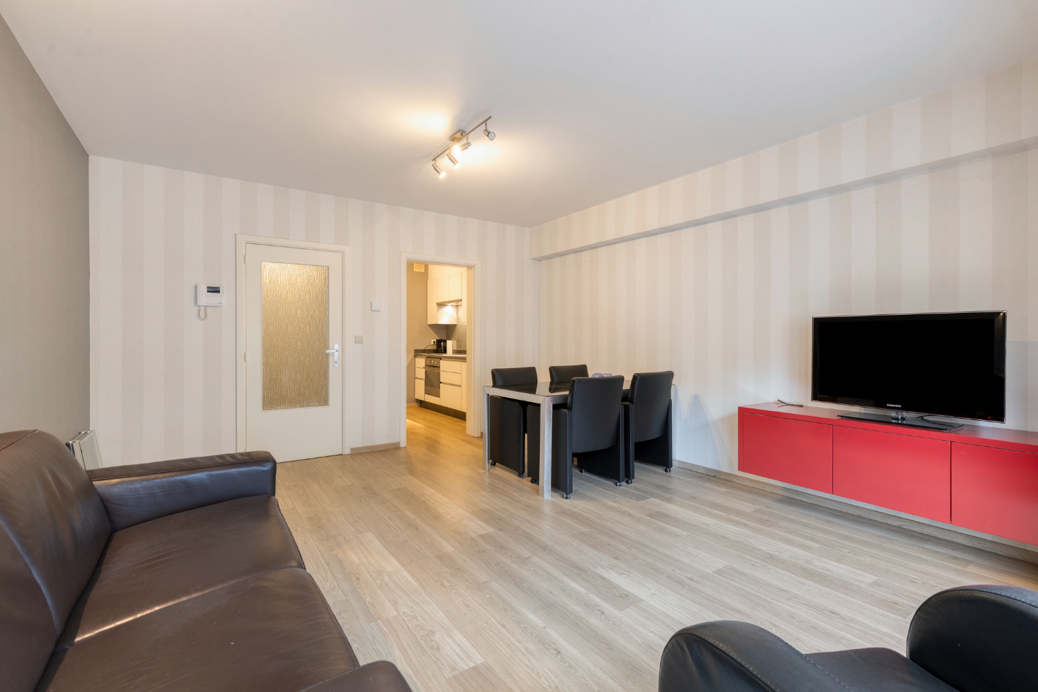 Zeer goed gelegen, energiezuinig appartement met 1 slaapkamer - photo 3